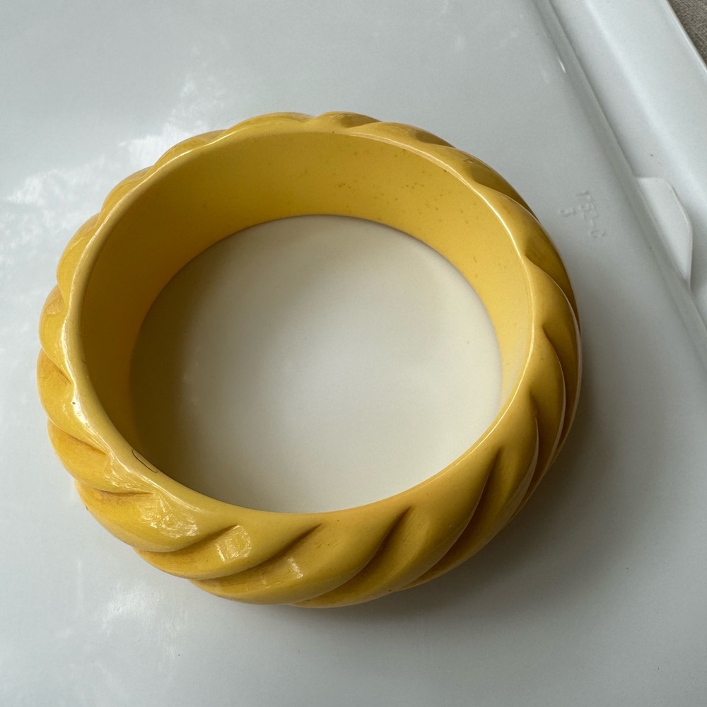 Vintage Bakelite bracelet